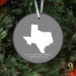 Cadeau voor koppels vrienden klanten Texas kerst Keramisch Ornament<br><div class="desc">Introductie van ons "Texas Dark Grey Ceramic Ornament with Photo", een verfijnde en gepersonaliseerde toevoeging aan uw vakantiedecor. Dit keramische ornament, dat met zorg is vervaardigd, heeft een strakke donkergrijze achtergrond met een afbeelding van de staat Texas en biedt ruimte voor u om uw gekoesterde foto toe te voegen. De...</div>