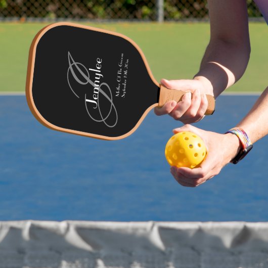 Cadeau voor moeder van bruidegom script Chic Monog Pickleball Paddle (Insitu)