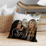 Cadeau voor zusters BFF's volledige foto Kussen<br><div class="desc">Een speciale en gedenkwaardige foto-kussen voor zussen. Het ontwerp kenmerkt een volledige foto's om uw eigen speciale foto op de voor en rug te tonen. "Zuster" is ontworpen in een stijlvolle, lichtroze goudkalligrafie met de naam van de zus. Stuur jezelf en je zussen een gedenkwaardig en speciaal cadeau dat je...</div>