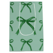 Cadeaubag met leuk elegant groen strikpatroon medium cadeauzakje (Achterkant)