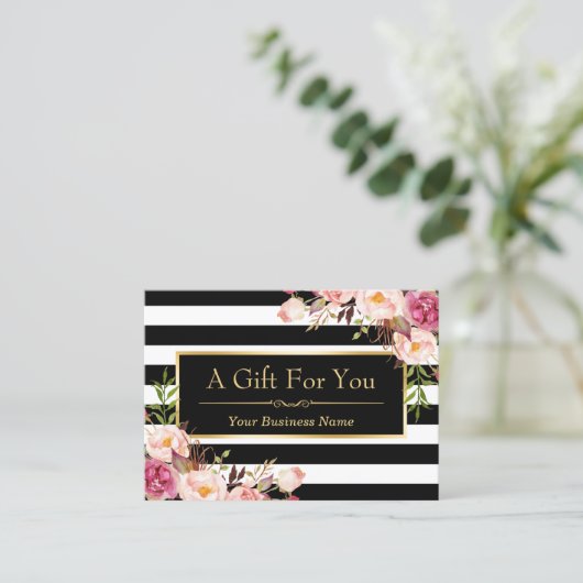 Cadeaubon Gouden Bloem Zwart Wit Strepen Kortingskaartje (Staand voorkant)