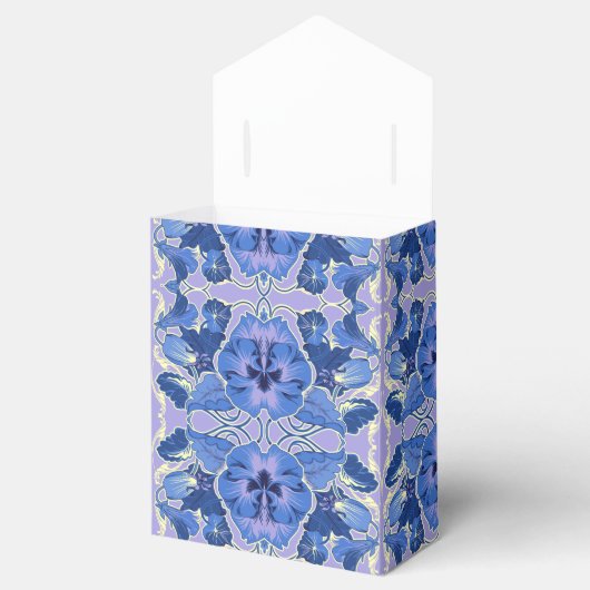 Cadeaupapier met ouderwetse viooltjes bedankdoosjes (Geopend)