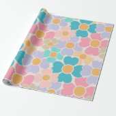 Cadeaupapier met pastelbloemen (Uitgerold)
