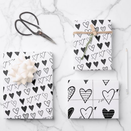 Cadeaupapier Vellen Valentijnsdag Zwarte Harten (Voorkant)