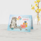 Cadeaus met schimmelbril op jaardag kaart (Gele Bloem)