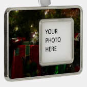 Cadeaus onder de boom kerstvakantie verzilverd omlijst ornament (Rechts)