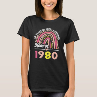 Cadeaus voor 43-jarigen 43e verjaardag Geboren in T-shirt