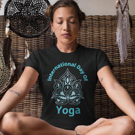 Cadeaus voor yogaliefhebbers, Internationale Dag v T-shirt