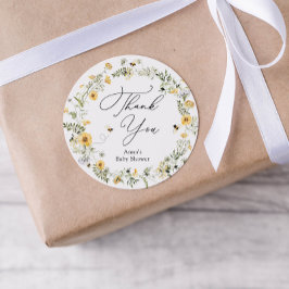 Cadeautags voor babyfeestje met bij en wilde bloem ronde sticker