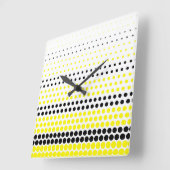 Cadmium Yellow en Black Polka Dot Vierkante Klok (Hoek)