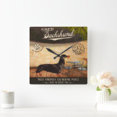 Cafe Dachshund Vierkante Klok (Huis)
