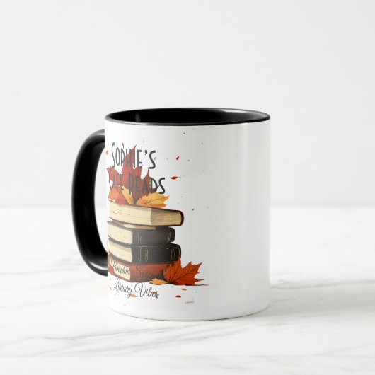 Café Leest – Pompoen Spice & Literaire Vibes Mok (Voorkant links)