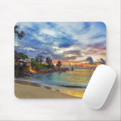 Cafe over tropisch strand op zonsondergang muismat (Met muis)