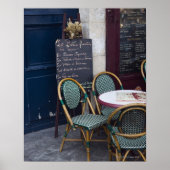Cafe-tafel met rolstoelen in Parijs, Frankrijk Poster (Voorkant)