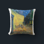 Cafe Terrace bij nacht 1888 door Vincent van Gogh Kussen<br><div class="desc">Vincent Willem van Gogh (Dutch: [ˈvɪ nsɛ nt ˈʋ lactam ɱɪ vkuïengel] (listen); [voetnoot 1] 30 March 1853 - 29 July 1890) was a Dutch Post-Impressionist painter who posthumously becone of the In a decade, he created about 2, 100 artworks, including around 860 oil paintings, most of which date from...</div>