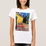 Cafe Terrace in Night, Vincent van Gogh, 1888 T-shirt<br><div class="desc">Vincent Willem van Gogh (30 maart 1853 - 29 juli 1890) was een Nederlandse postimpressionist schilder die een van de beroemdste en invloedrijkste figuren in de geschiedenis van de Westerne kunst is. In iets meer dan 10 jaar creëerde hij ongeveer 2.100 kunstwerken, waaronder ongeveer 860 olieschilderijen, waarvan het grootste deel...</div>