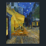 Café Terrace van Vincent Van Gogh Poster<br><div class="desc">Dit schilderij van een kleurrijk uitzicht in de openlucht is een beeldhouwwerk, het beeld van een ontspannen toeschouwer die zonder zorgen geniet van de charme van zijn omgeving. Het herinnert zich de stemming van Van Gogh toen hij schreef: "De nacht is levendiger en rijker dan de dag." De geel van...</div>