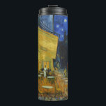 Café Terrace van Vincent Van Gogh Thermosbeker<br><div class="desc">Dit schilderij van een kleurrijk uitzicht in de openlucht is een beeldhouwwerk, het beeld van een ontspannen toeschouwer die zonder zorgen geniet van de charme van zijn omgeving. Het herinnert zich de stemming van Van Gogh toen hij schreef: "De nacht is levendiger en rijker dan de dag." De geel van...</div>