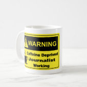 Caffeine Warning Journalist Koffiemok (Voorkant links)