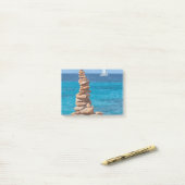 Cairn at the Mediterranean sea Post-it® Notes (Op bureau)