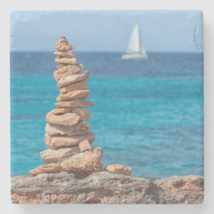Cairn at the Mediterranean sea Stenen Onderzetter