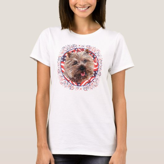 Cairn Terrier Amerikaanse Vlag Viering T-shirt (Voorkant)