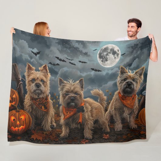 Cairn Terrier Halloween Spooky Fleece Deken (In situ)