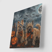 Cairn Terrier Halloween Spooky Vierkante Klok (Hoek)