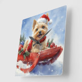 Cairn Terrier Hond in Sledge Laat het Sneeuw Kerst Vierkante Klok (Hoek)