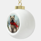 Cairn Terrier Hond in Sneeuw Kerstmis Keramische Bal Ornament (Rechts)