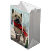 Cairn Terrier Hond in Sneeuw Kerstmis Medium Cadeauzakje (Voorkant Gekanteld)