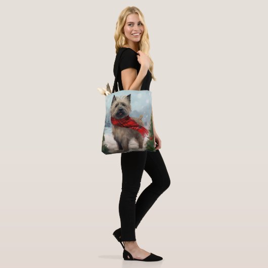 Cairn Terrier Hond in Sneeuw Kerstmis Tote Bag (Op model)
