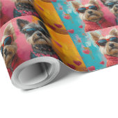 Cairn Terrier Met Hartrozen Valentijnsdag Cadeaupapier (Rol Hoek)