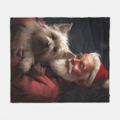 Cairn Terrier met Sinterklaas Feestelijke Kerstmis Fleece Deken (Voorkant (Horizontaal))
