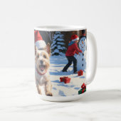 Cairn Terrier Rent in de Sneeuw met Kerstmuts Koffiemok (Voorkant rechts)