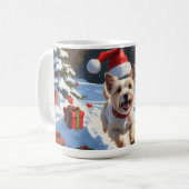 Cairn Terrier Rent in de Sneeuw met Kerstmuts Koffiemok (Voorkant links)