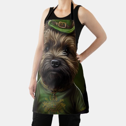 Caïro Terrier dog in St. Patrick's Day Dress Schort (Insitu)