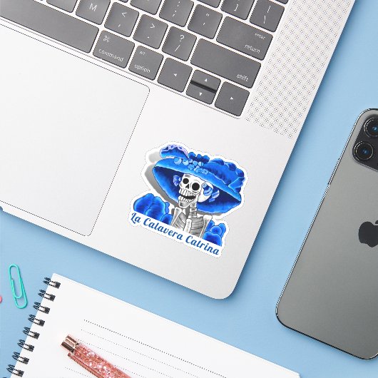 Calavera Blue Dia de Los Muertos Sticker (Laptop met iPhone)