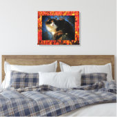 Calico Cat in de herfst Canvas Afdruk (Insitu (Slaapkamer))