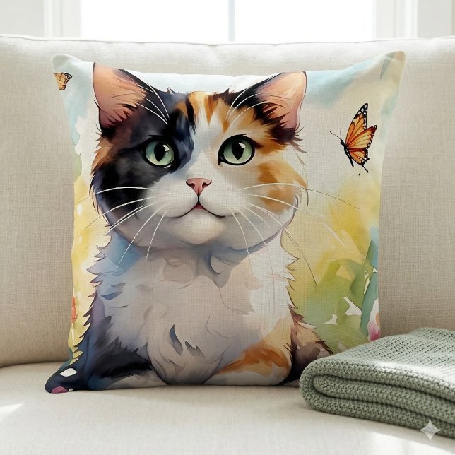 Calico Cat in de voorjaarstuin met vlinders Kussen (Calico Cat in Spring Garden with Butterflies Throw Pillow On Sofa)