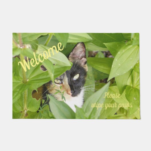 Calico Cat in de Zinnias Doormat Deurmat (Voorkant)