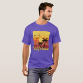 California Design - Basic donker T-shirt (Voorkant volledig)
