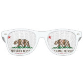 California Gay Pride Flag Retro Zonnebril (Voorkant)