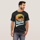 California Retro Sunset T-Shirt (Voorkant volledig)