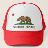 California State Flag Trucker Hat (rood) Pet (Voorkant)