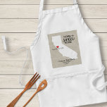 California State Love Home Sweet Home Custom Map Standaard Schort<br><div class="desc">Show uw Californië en geboortestad liefde met dit leuke aangepaste schort. Een rustiek chic ontwerp heeft een CA state map silhouet, "Home Sweet Home" typografie, een rood hart dat laat zien waar je woont, alles geplaatst tegen een faux burlap/linnen tan achtergrond. Pas de tekst aan met uw familienamen, monogram, plaats,...</div>