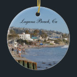 California Travel Vacation Photo Laguna Beach Keramisch Ornament<br><div class="desc">Reis met kerstversiering met een foto van de oceaan bij Laguna Beach,  Californië. Gebruik de sjabloon om het jaar op de rug toe te voegen. Dit ornament is een geweldig souvenir voor een vakantie in Laguna Beach.</div>