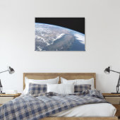 Californië en Nevada gezien vanuit de ruimte. Canvas Afdruk (Insitu (Slaapkamer))