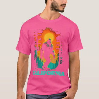 Californië Grappig Bigfoot Wandelen Sasquatch Retr T-shirt