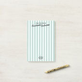 Californisch resort geïnspireerde gestreepte notit post-it® notes (Op bureau)